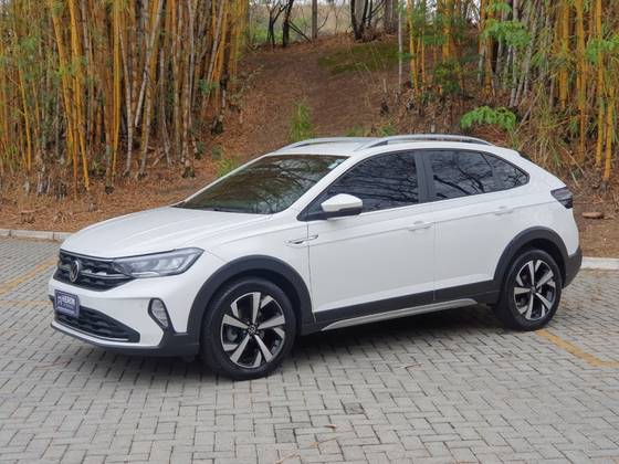 VOLKSWAGEN NIVUS 1.0 200 TSI TOTAL FLEX HIGHLINE AUTOMÁTICO